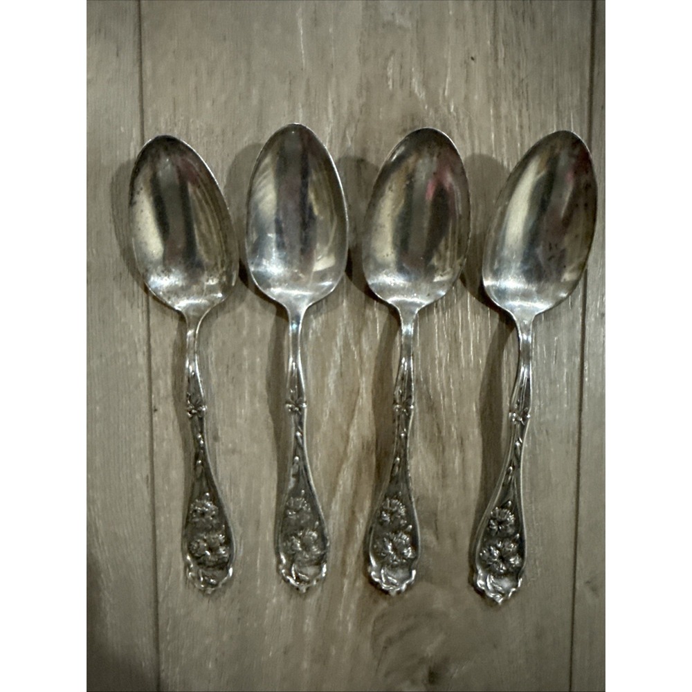 Vintage Set of 4 Carnation Silverplate 1908 by Oneida Serving‎ Tablespoon Spoons